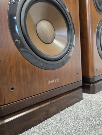 KOLUMNY STEREO DIATONE DS-V5000